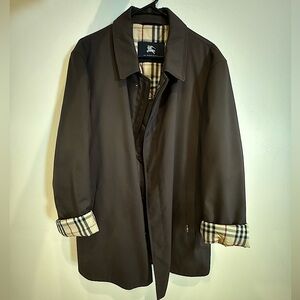 Burberry London Men’s long button/zip coat